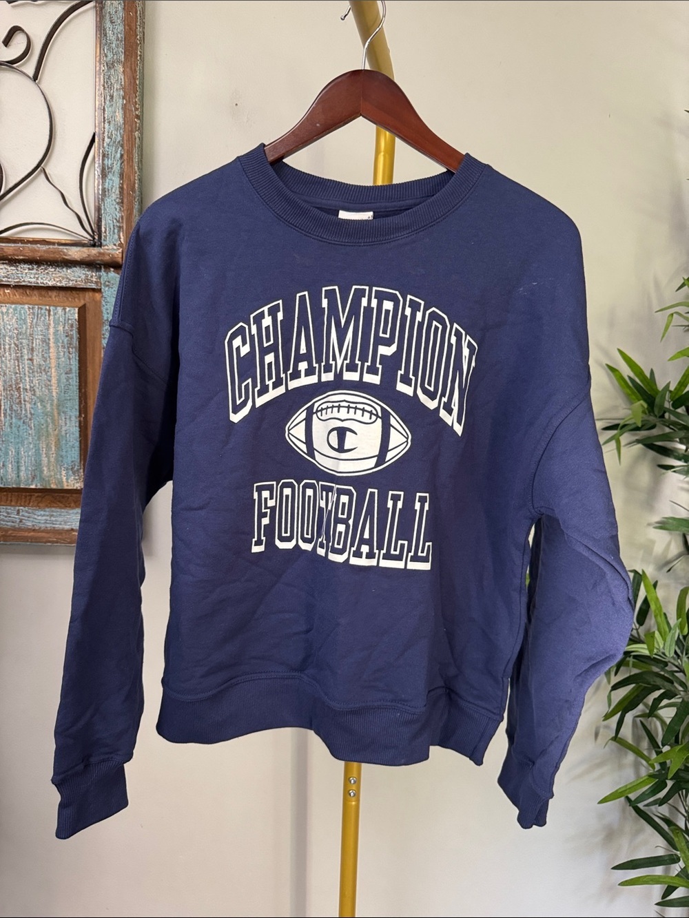 Champion Navy Blue Football Graphic Crewneck Sweatshirt EUC M